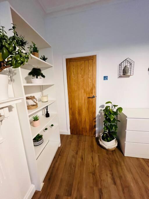 Beautiful Space Stylish And Modern! Perfect Location Blackpool Kültér fotó